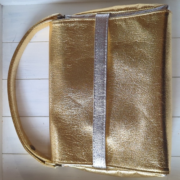 1960s Vintage Retro Gold/Silver Foil Convertible Vinyl Handbag Adjustable Strap - Picture 2 of 15